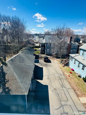 133 Quaker Lane South 2, West Hartford, CT 06119