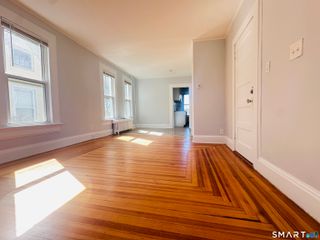 133 Quaker Lane South 2, West Hartford, CT 06119