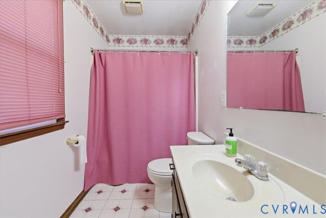 11405 Willow Ln, Disputanta, VA 23842