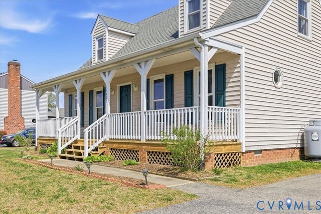 11405 Willow Ln, Disputanta, VA 23842