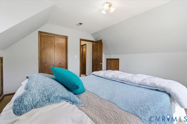 11405 Willow Ln, Disputanta, VA 23842