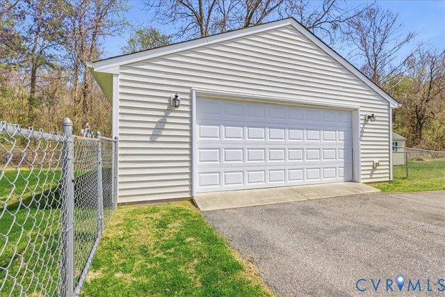 11405 Willow Ln, Disputanta, VA 23842