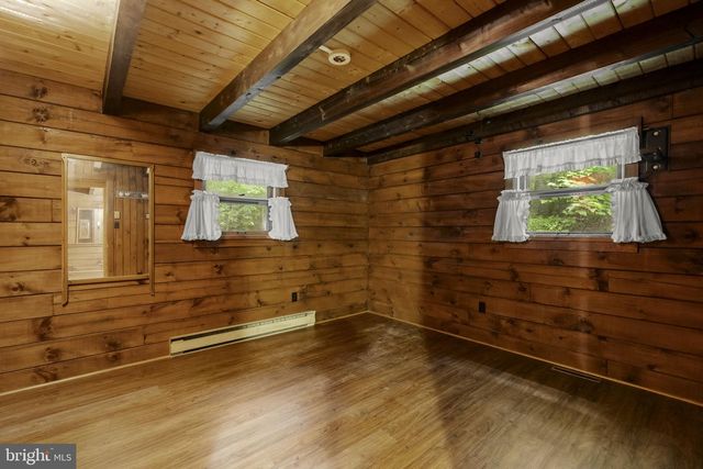 88 FOX RD, Newmanstown, PA 17073