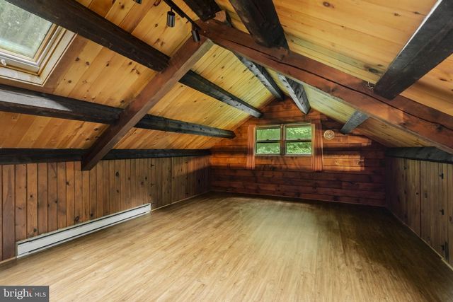 88 FOX RD, Newmanstown, PA 17073