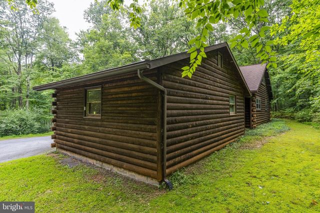 88 FOX RD, Newmanstown, PA 17073
