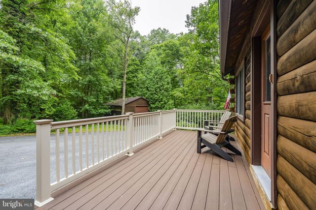 88 FOX RD, Newmanstown, PA 17073