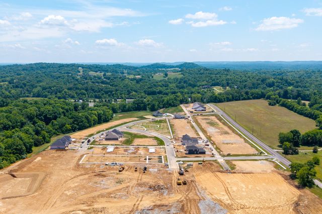 762 Caddy Xing, Columbia, TN 38401