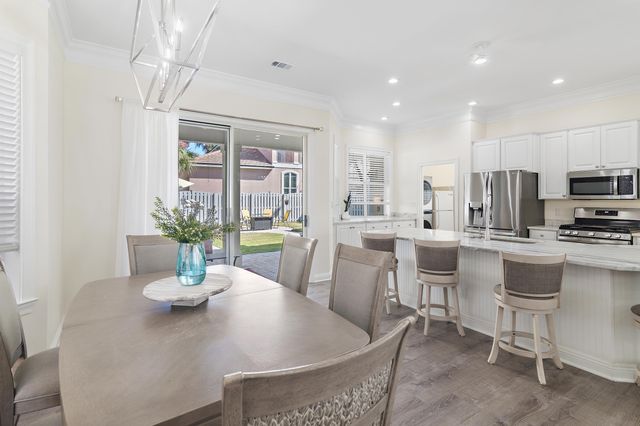 87 Cayman Cove, Destin, FL 32541