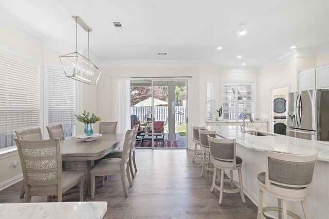 87 Cayman Cove, Destin, FL 32541