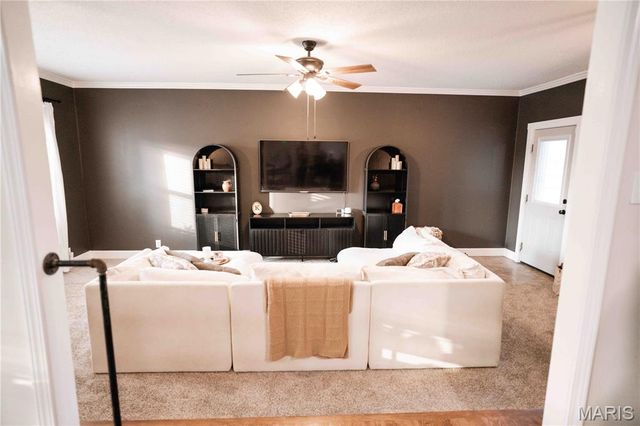 132 Kunze Drive, St Charles, MO 63303