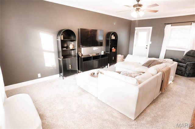 132 Kunze Drive, St Charles, MO 63303