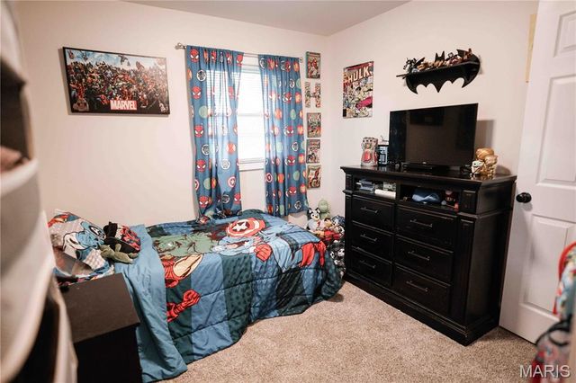 132 Kunze Drive, St Charles, MO 63303