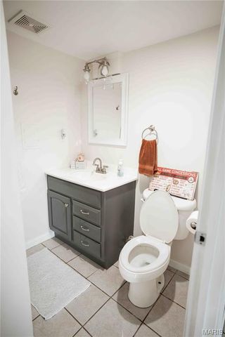 132 Kunze Drive, St Charles, MO 63303