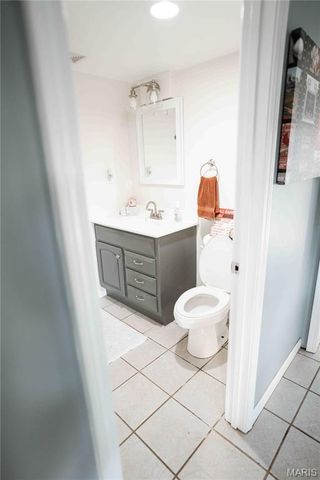 132 Kunze Drive, St Charles, MO 63303