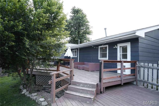 132 Kunze Drive, St Charles, MO 63303