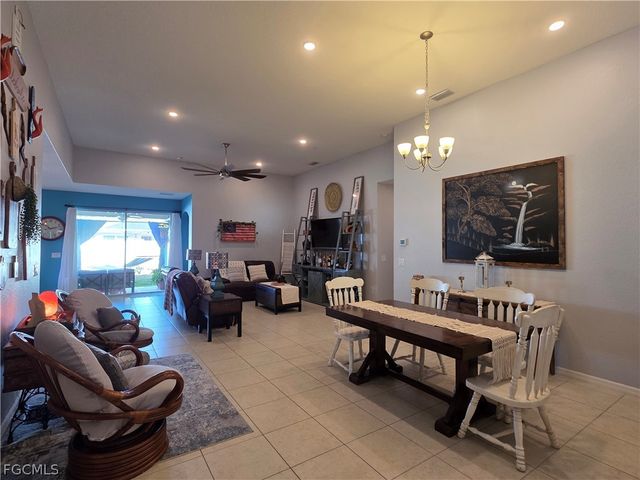 4102 SW 14th PL, Cape Coral, FL 33914