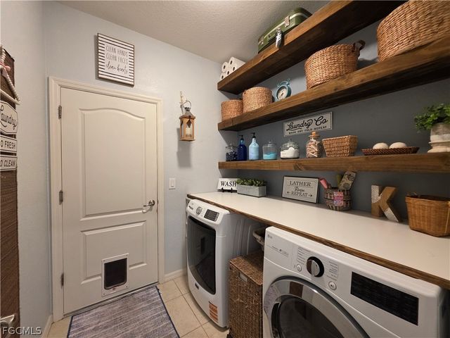 4102 SW 14th PL, Cape Coral, FL 33914