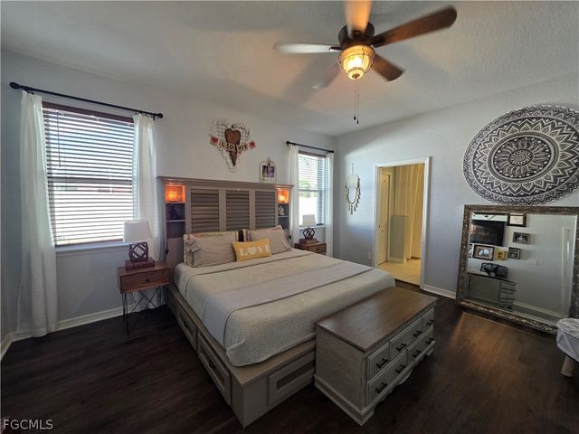 4102 SW 14th PL, Cape Coral, FL 33914