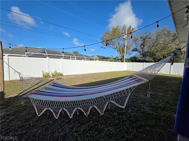 4102 SW 14th PL, Cape Coral, FL 33914