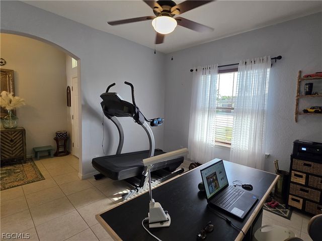 4102 SW 14th PL, Cape Coral, FL 33914