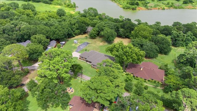 6512 Crooked Lane, Flower Mound, TX 75022