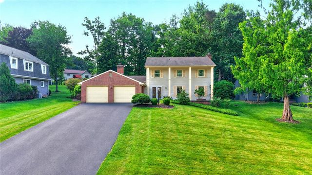 1593 Oakleaf Ln, Franklin Park, PA 15237