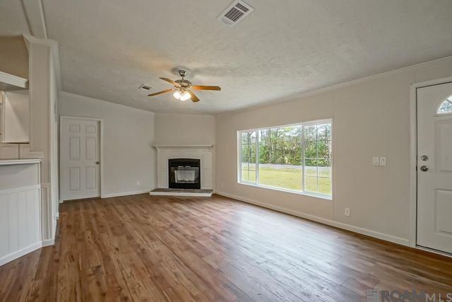 18307 Robert Denham Rd, Prairieville, LA 70769