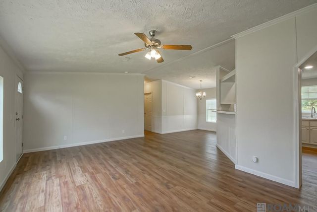 18307 Robert Denham Rd, Prairieville, LA 70769