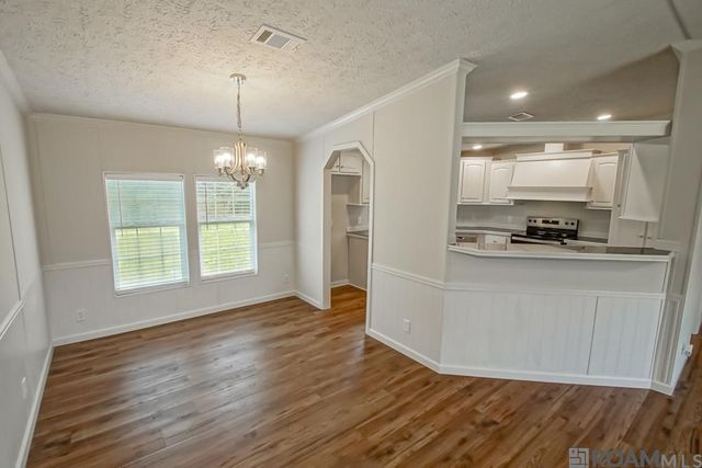 18307 Robert Denham Rd, Prairieville, LA 70769