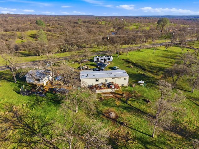 13957 Gas Point Road, Igo, CA 96047