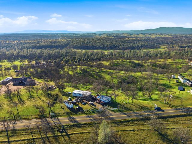 13957 Gas Point Road, Igo, CA 96047