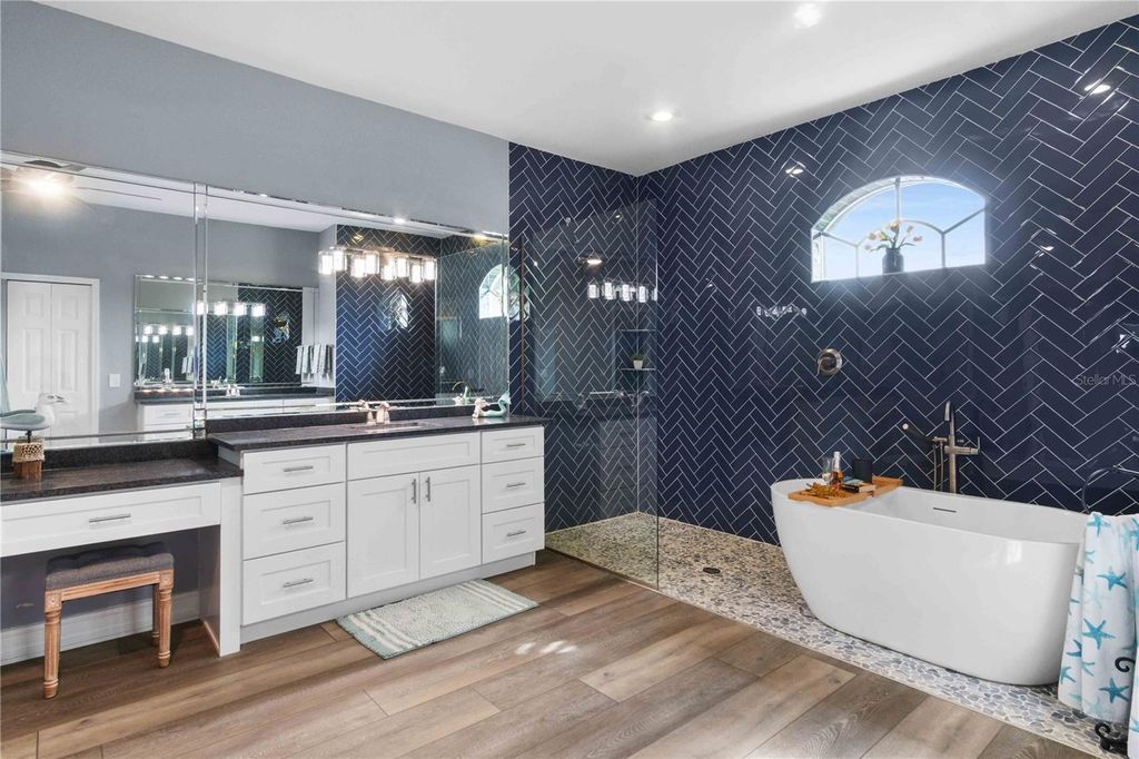 Image 24 of property listing at 360 CAPRI ISLES COURT, Punta Gorda, FL 33950