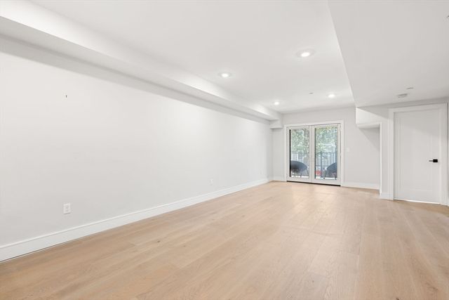 321 W Broadway 1, Boston, MA 02127
