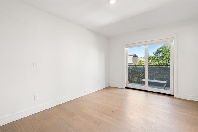 321 W Broadway 1, Boston, MA 02127