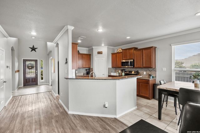 1821 LOGAN TRL, New Braunfels, TX 78130