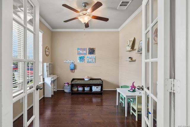 1821 LOGAN TRL, New Braunfels, TX 78130