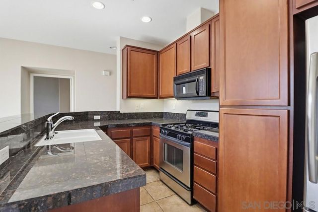 1461 Caminito Sardinia 1, Chula Vista, CA 91915