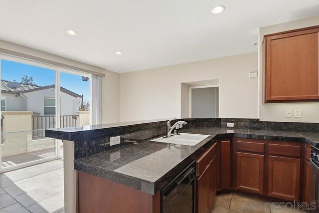 1461 Caminito Sardinia 1, Chula Vista, CA 91915