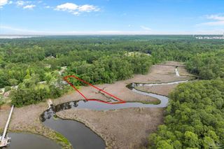 3192 Bernath Dr, Milton, FL 32583