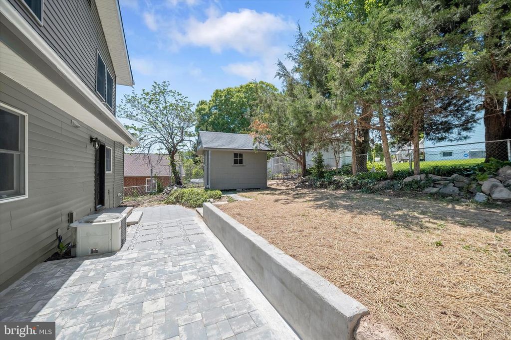 Image 50 of property listing at 10128 HEREFORD PL, Silver Spring, MD 20901