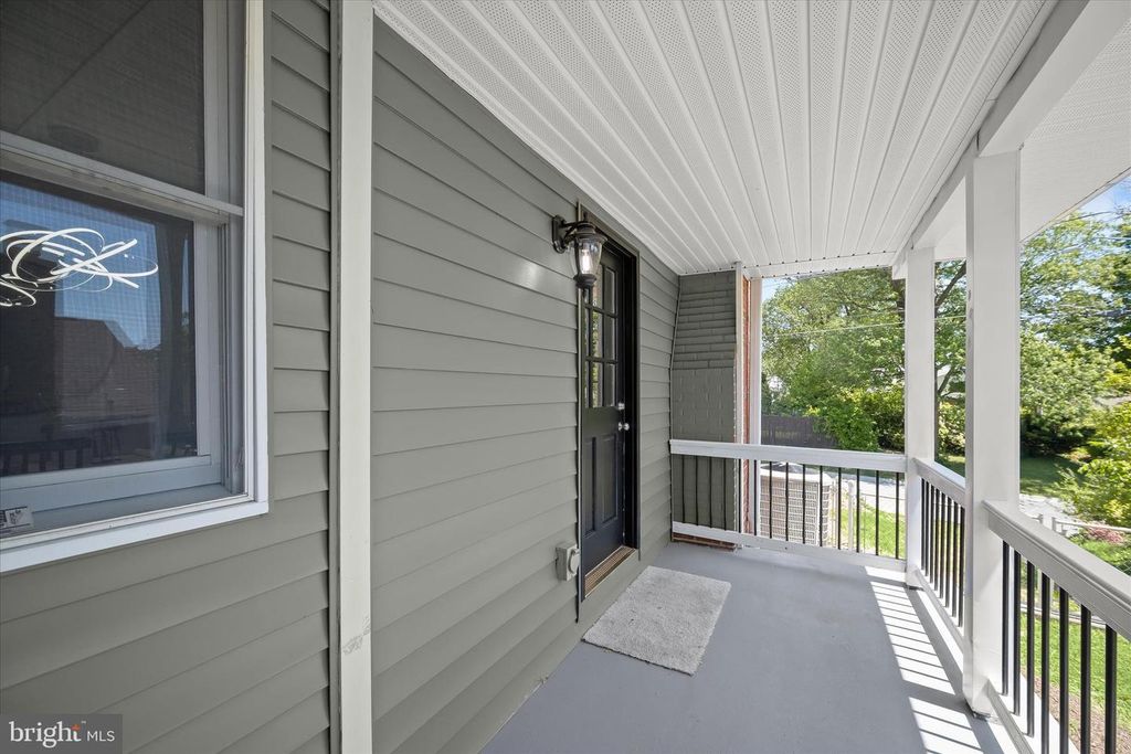Image 54 of property listing at 10128 HEREFORD PL, Silver Spring, MD 20901