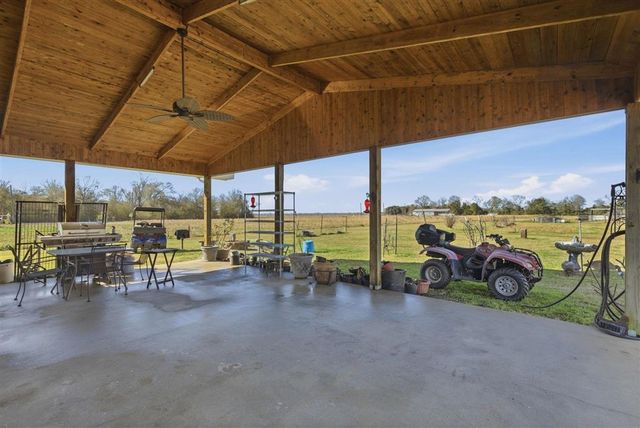 24500 Gillson Road, Iowa, LA 70647