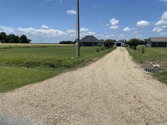 24500 Gillson Road, Iowa, LA 70647
