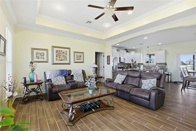 24500 Gillson Road, Iowa, LA 70647