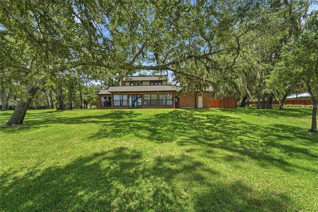 807 BAY TREE CIRCLE, Deland, FL 32724