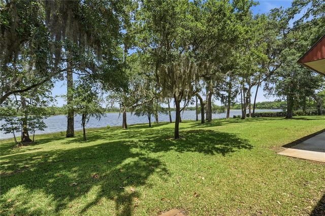 807 BAY TREE CIRCLE, Deland, FL 32724