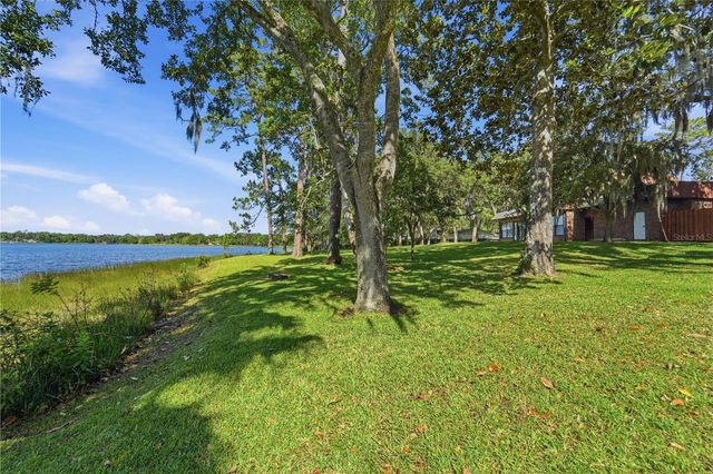 807 BAY TREE CIRCLE, Deland, FL 32724
