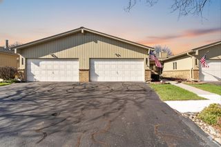 12342 Pinecrest Drive, Plymouth Charter Township, MI 48170