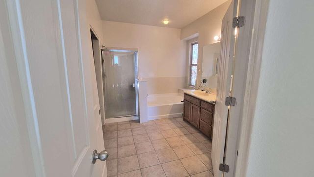 830 Vista Patron Drive, Bernalillo, NM 87004