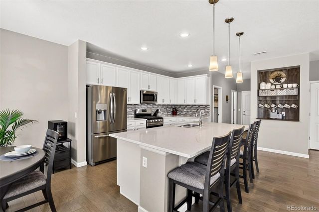 24817 E Calhoun Place B, Aurora, CO 80016